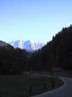 We took the cable car down the mountain and drove to a nearby gorge called 