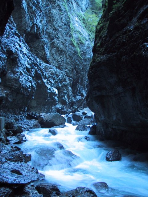 Here we were coming out of one of the tunnels into a slightly wider portion of the gorge.
