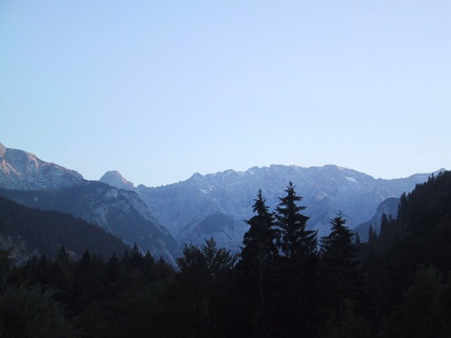 I really liked the contrasting shades of these cascading mountains.