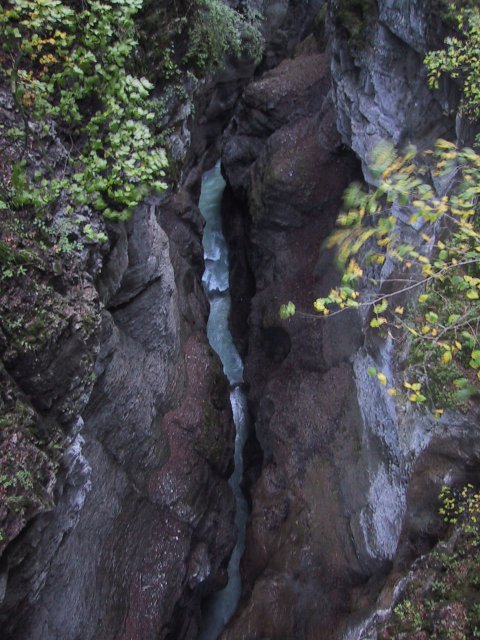 Here our trail intersected with the gorge, in the form of a small wooden bridge... good thing I have no problem with heights. ;-)