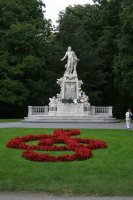 A Mozart statue.  No trip to Austria would be complete without it.  The treble clef out of flowers was a nice touch.