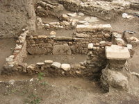 Remains of Neolithic settlements rom 3500 BC have even been found at Kale