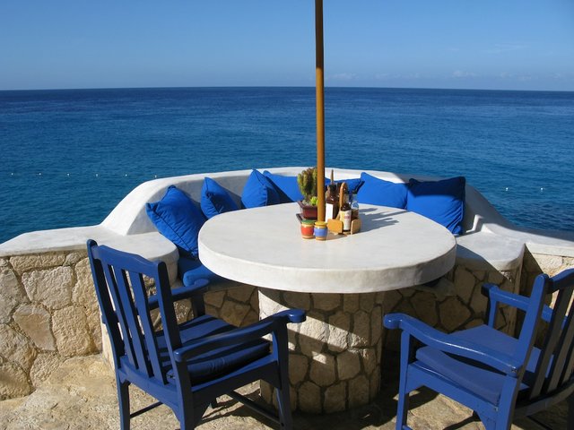 Another view of our favorite breakfast spot.